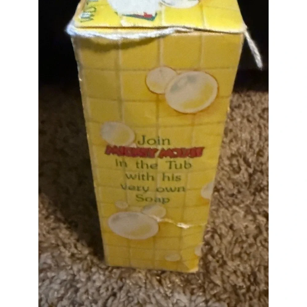 Vintage Mickey Mouse Bath Soap 3.4‎ oz. 1990s Disney Collectible New in Box